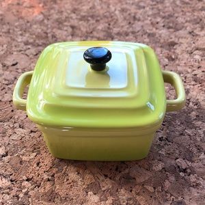Mini square “Le Creuset”-style dish w/handles lid